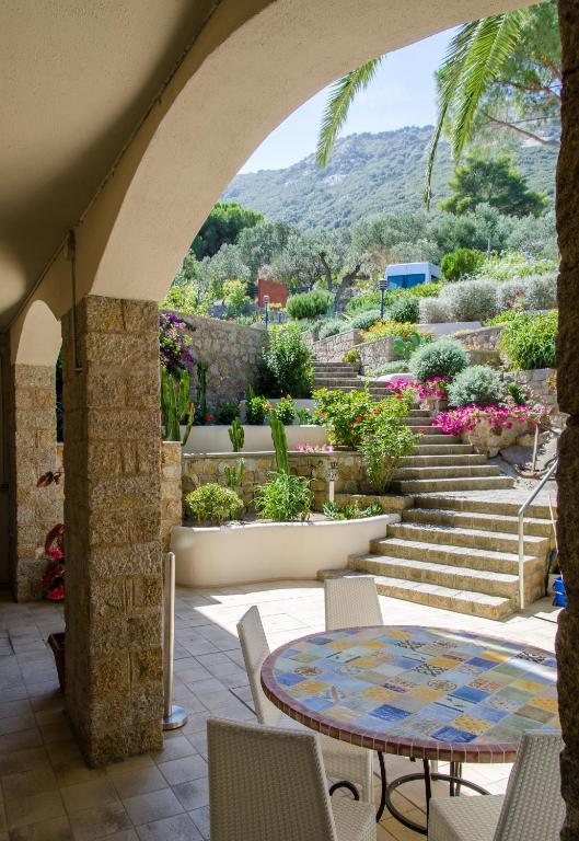 Arenella Hotel