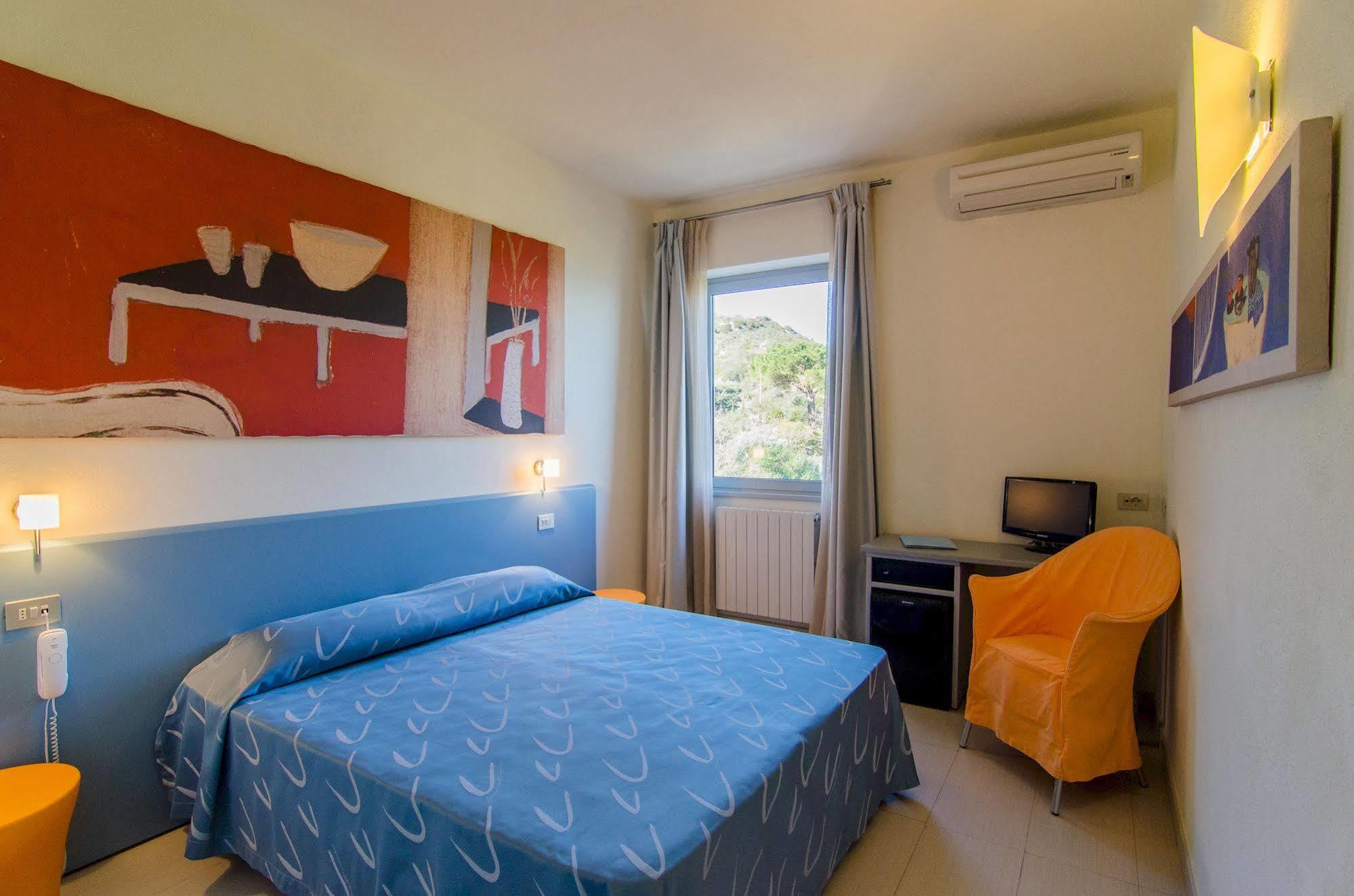 Arenella Hotel Giglio Porto